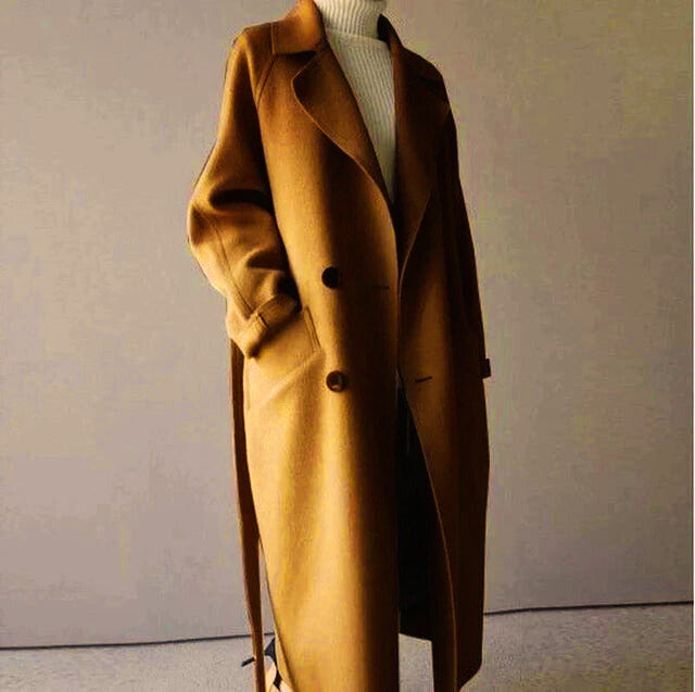 Séarlás – Elegant Long Coat