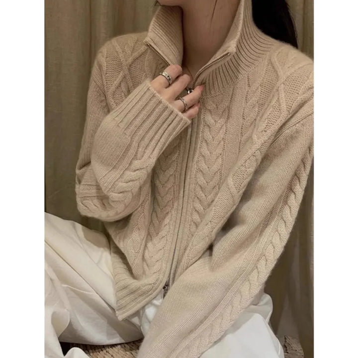 CLARA™ Everyday Zip